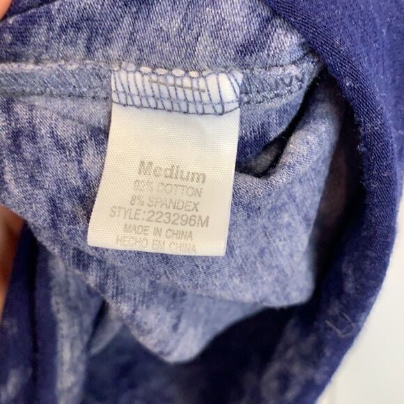 Thyme & Honey v-neck quarter sleeve top - Picture 3 of 4